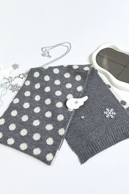 Dotted Retro Knit Scarf