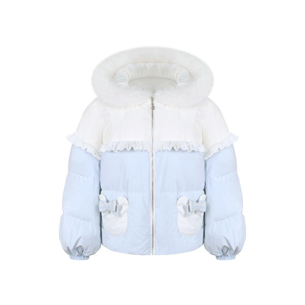 ベアダウンジャケット+ニットトップス+チェックパンツ