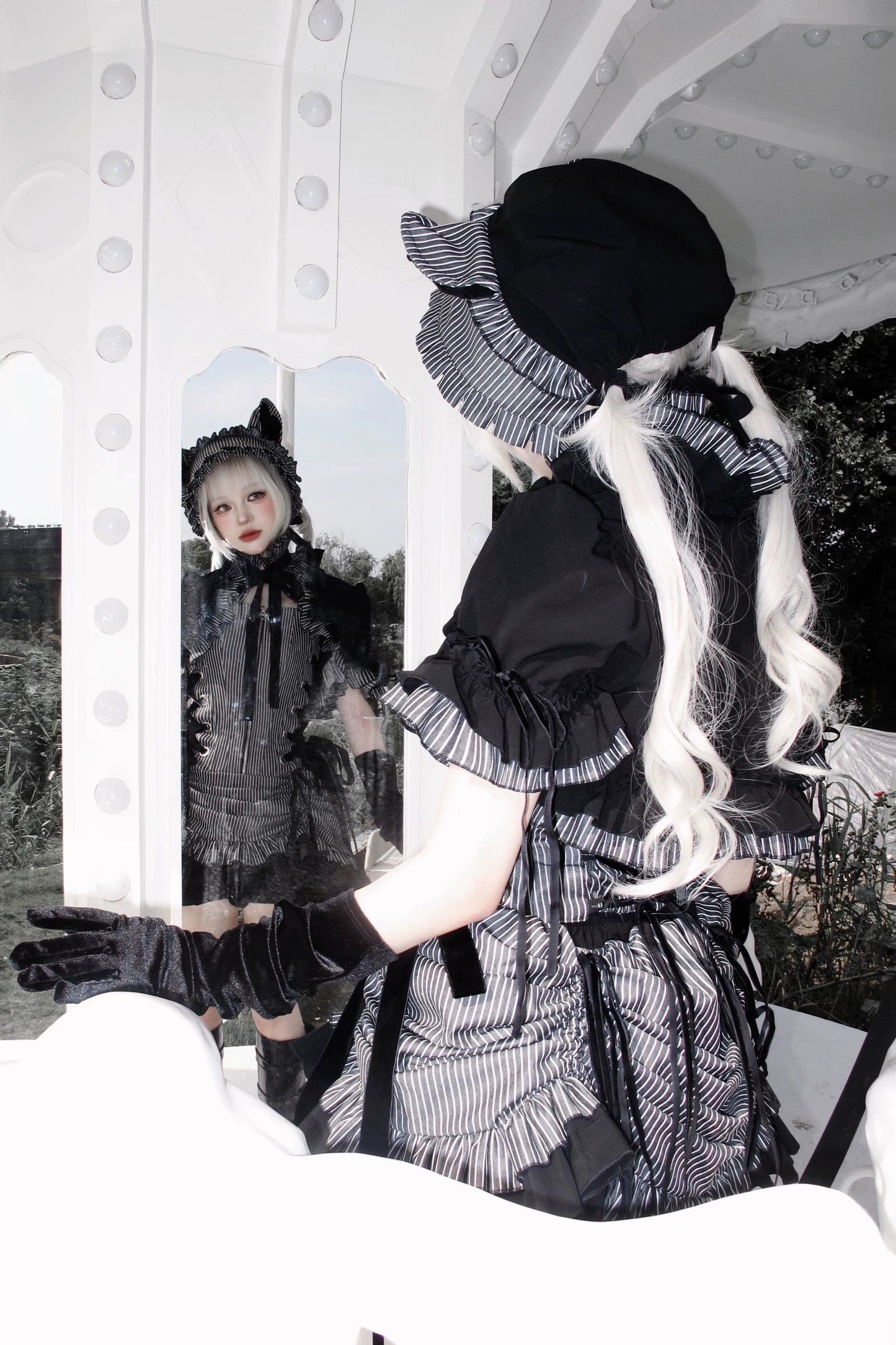 [Vorbestellschluss: 8. August] Gothic-Lolita Dark-Cat gestreifte kurze Rüschenjacke+Korsett-Bustier+hochziehbare kurze Rüschenshorts