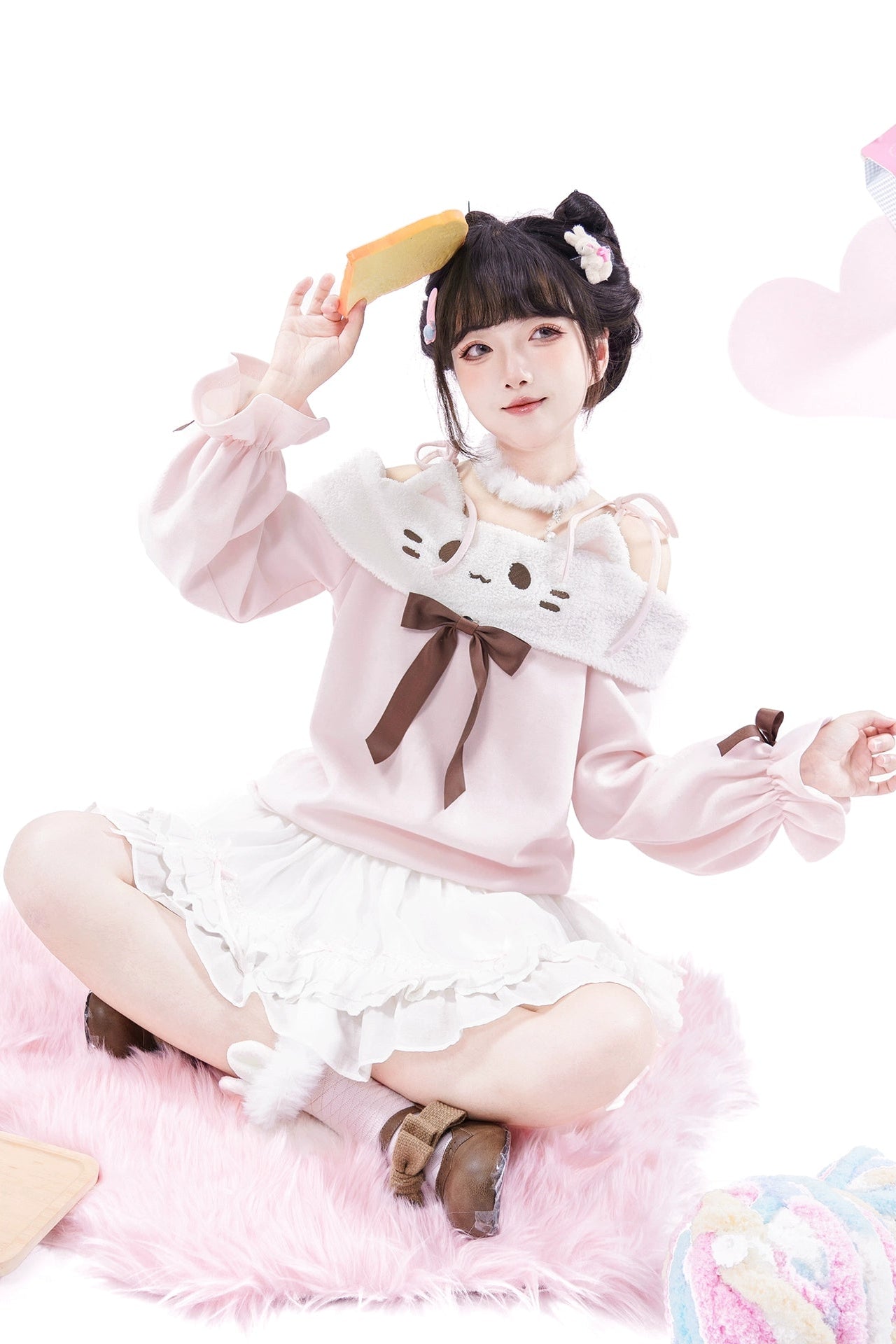 キャットオフショルダートップス+ケーキスカート