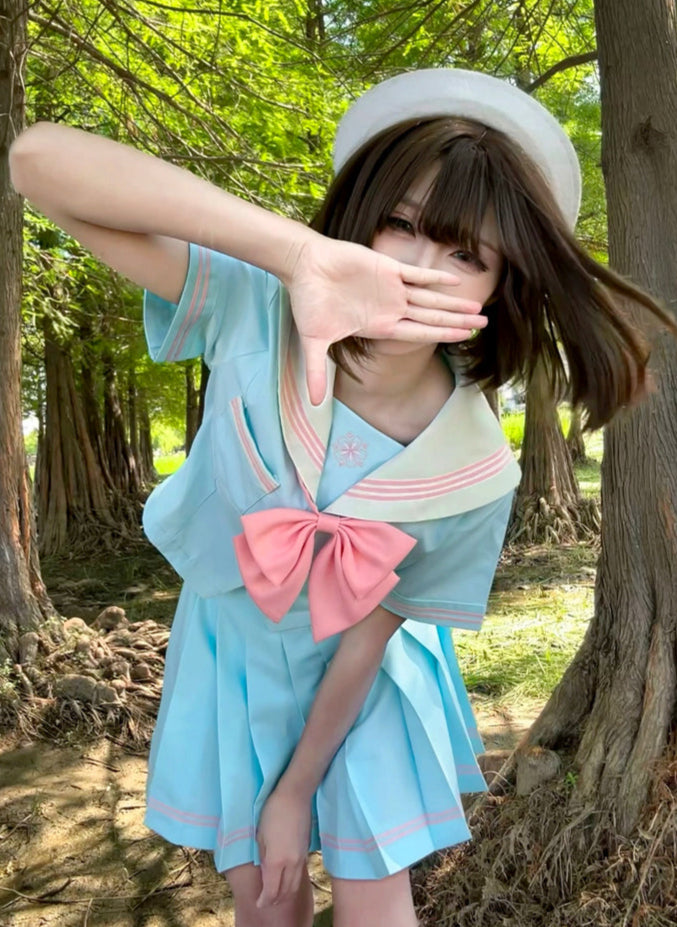 アニメガールライトブルーセーラー服+プリーツスカート