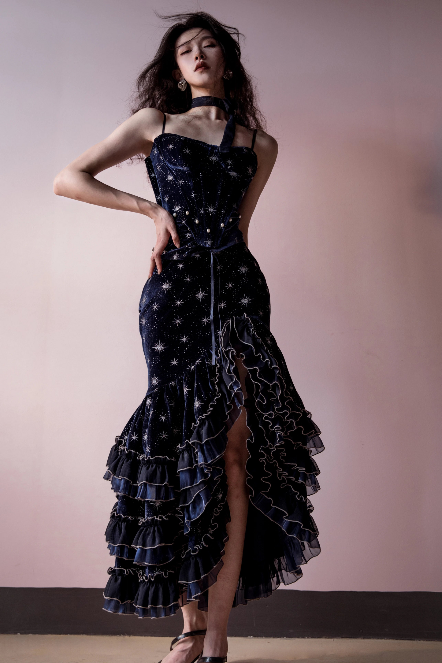[Reservierungsschluss 1. Juni] Dunkelblau/rosa Atlantis Dark-Fantasy-Lolita-Sternenperlen-Bustierkorsett + prächtiger Rüschen-Meerjungfrauenrock