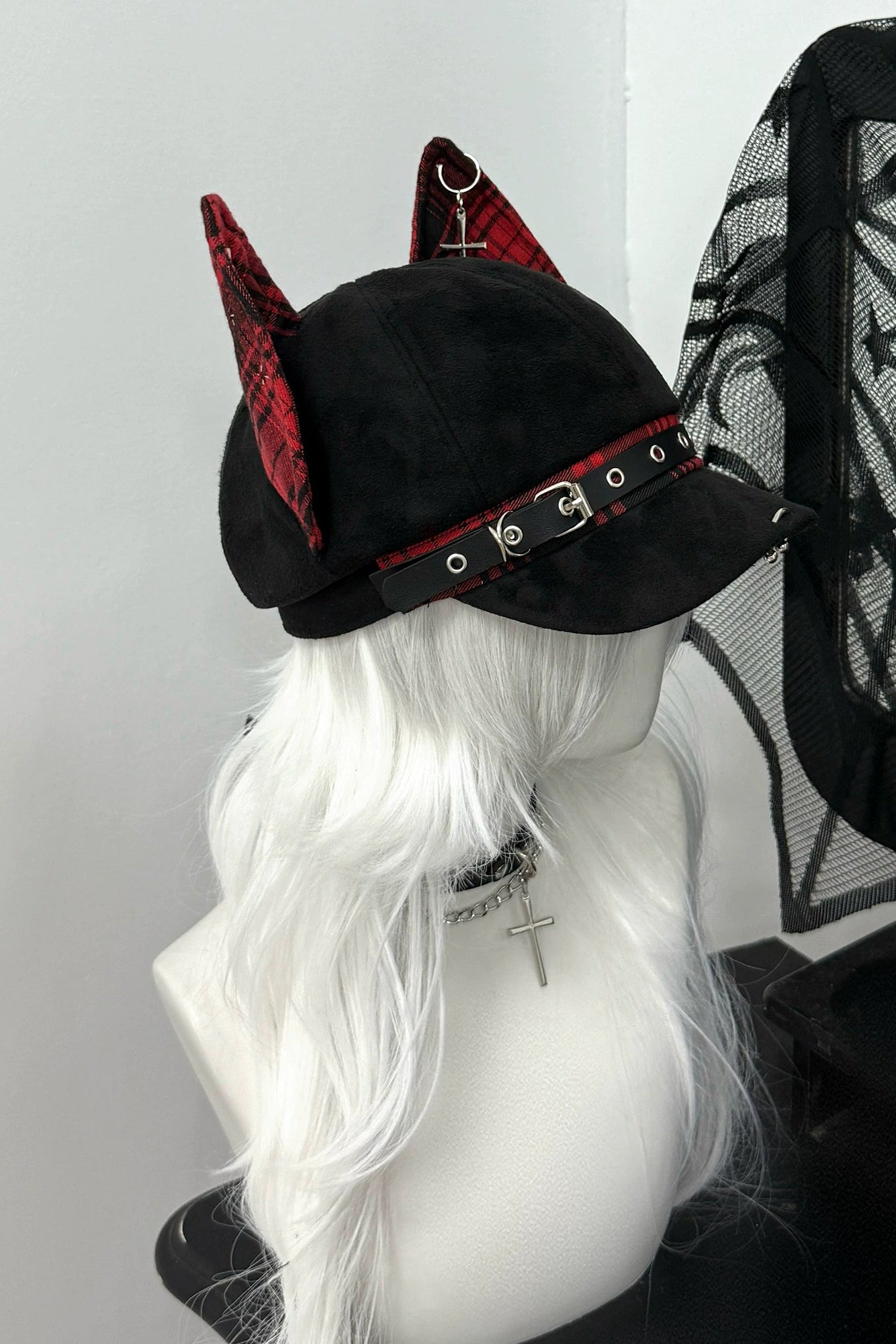 ドーベルマンチェックパンクハット