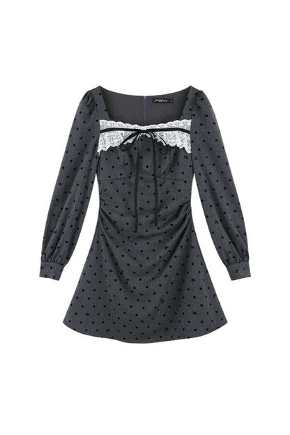 スイートドットスクエアネックドレス