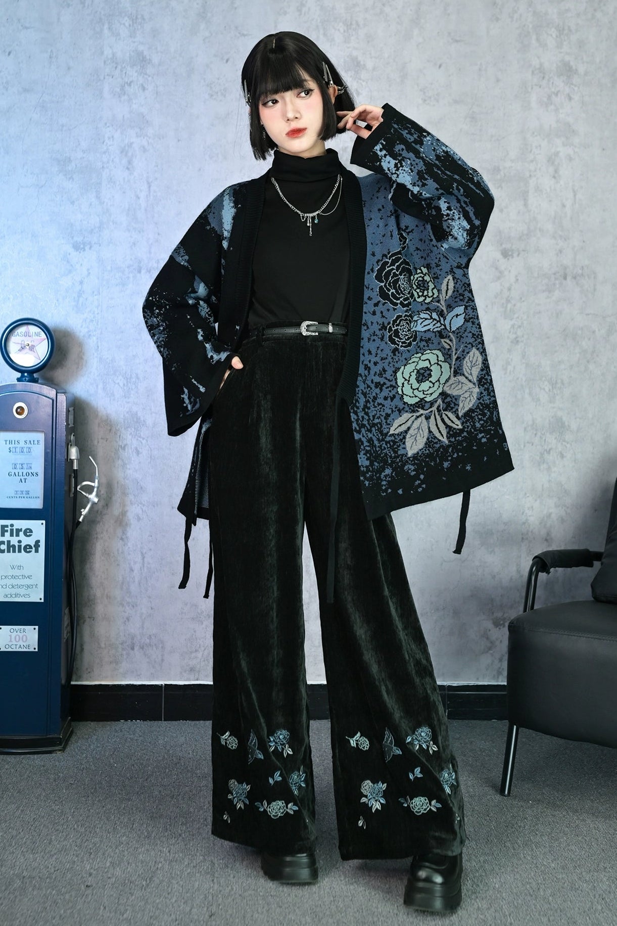 シェニールブラックワイドレッグパンツ