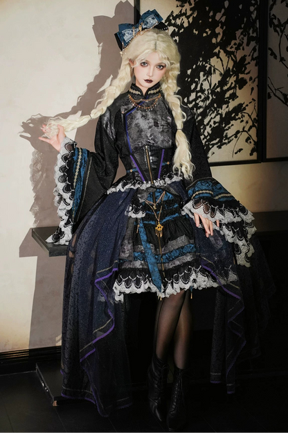 [Reservierungsschluss: 9. Monat, 27. Tag] Schwarz x Blau / Schwarz x Lila asymmetrisches China-Lolita-Gothic-Top aus Spitze mit Glockenärmeln (mit Kettenaccessoire)