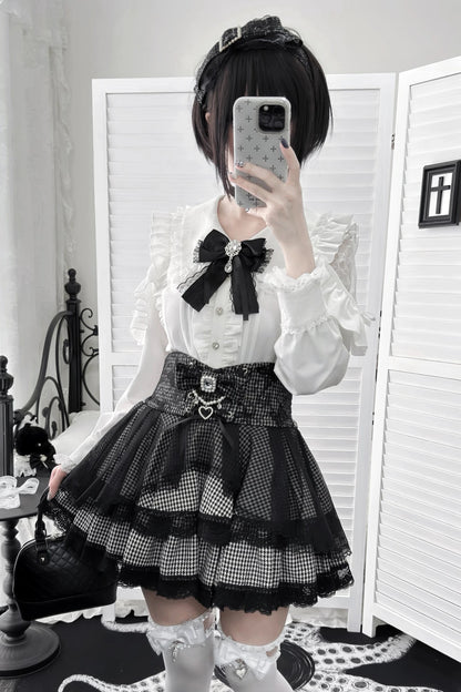 【11月15日予約締切】White Ruffle Trim Lace Sleeve Blouse＋Black White Pearl Bow Tiered Houndstooth Skirt＋Rhinestone Lace Ribbon Brooch