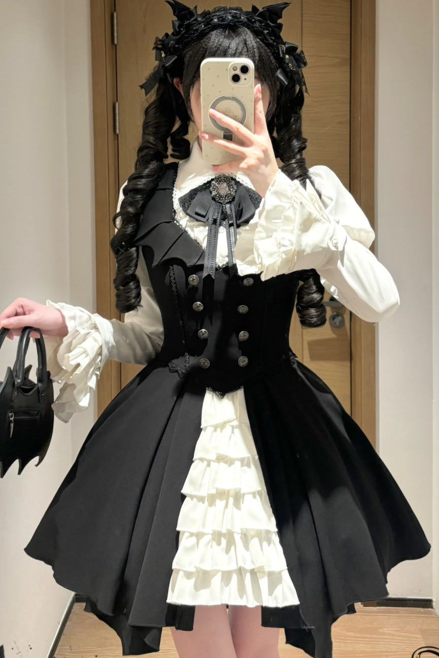 [Pre-order Deadline: October 29] Gothic Vampire Butler White Lace Flare Sleeve Shirt + Bat Collar Ruffle High-Low Lolita JSK Dress Set + Jewel Bow Tie