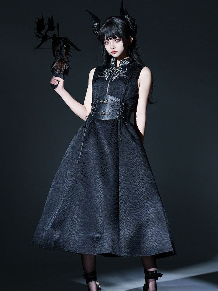 [Reservation Deadline: March 28] Dragon Scale Gothic Lolita Jumperskirt + Long Coat🐉