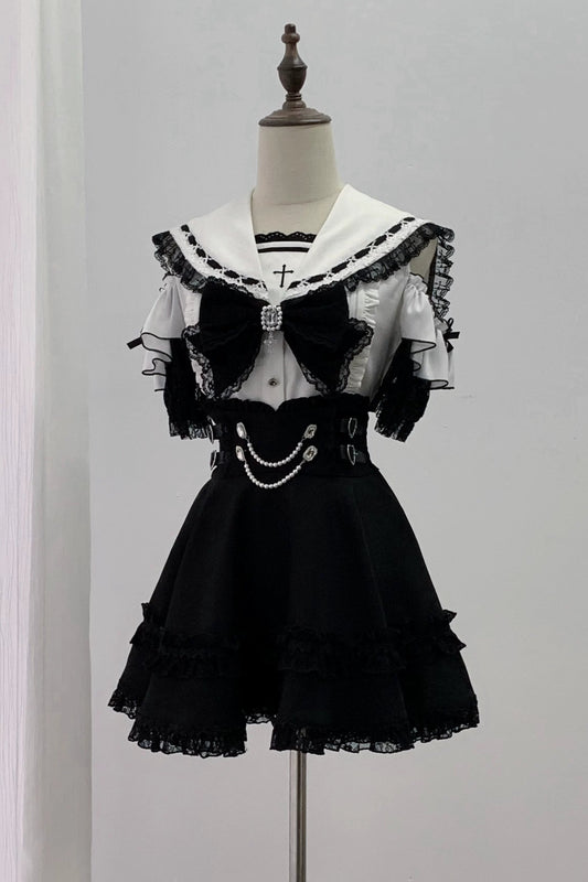 【8月30日予約締切】Black And White Lace Sailor Gothic Open-Shoulder Short-Sleeve Ribbon Shirt + Pearl Chain Frill Skirt