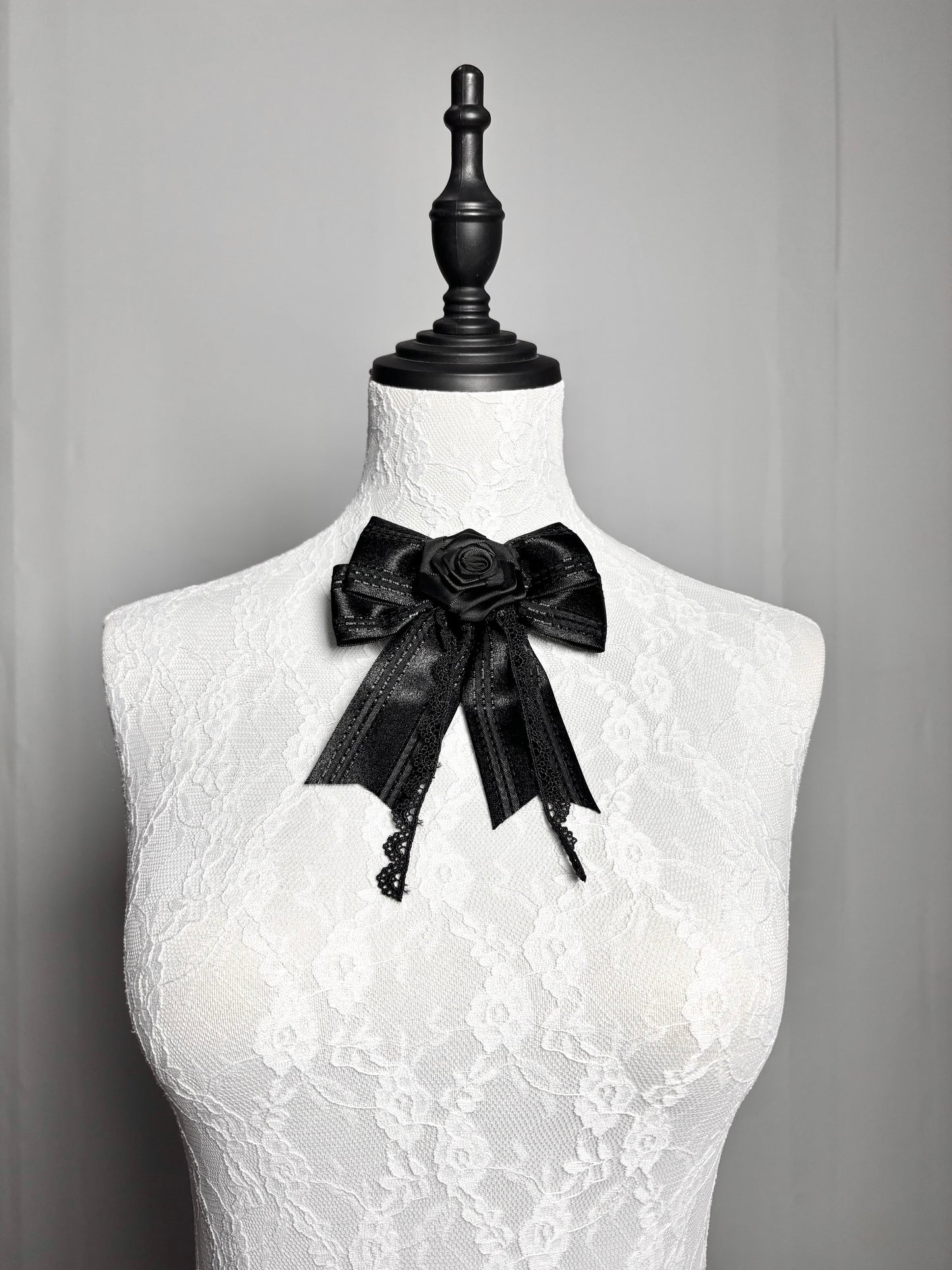 【3月6日予約締切】ダークゴシックブラックショートジャケット＋ホワイトシャツ＋ローズリボン