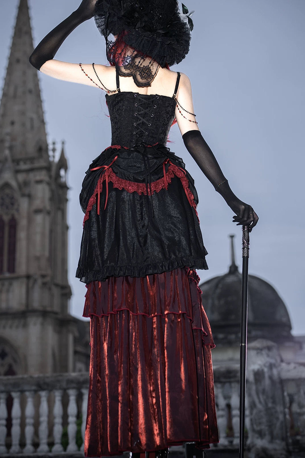 [Pre-order] Red and Black Dark Gothic Lolita Ruffle Slit Long Skirt + Pull-Up Overskirt