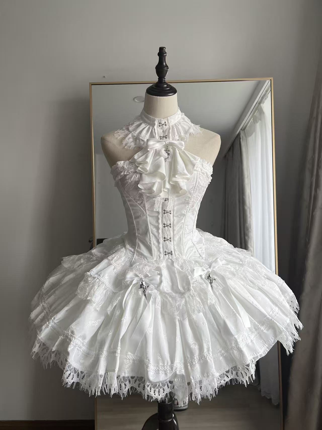 Silver Moon Thorn Halter Gothic Lolita Set