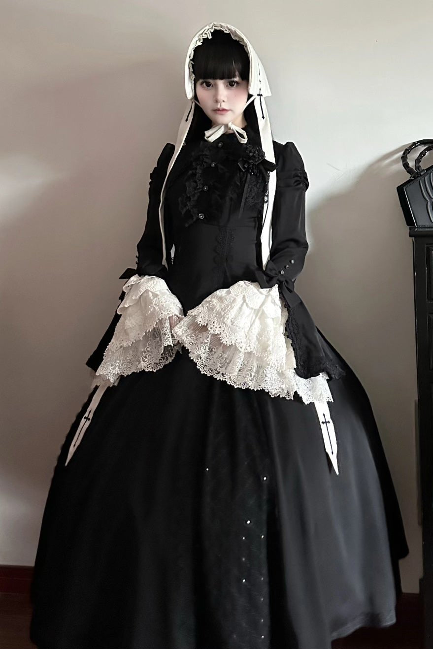 [Pre-order Deadline: November 6] Black and White Gothic Widow Lace Princess Sleeve Faux Two-Piece Long Dress