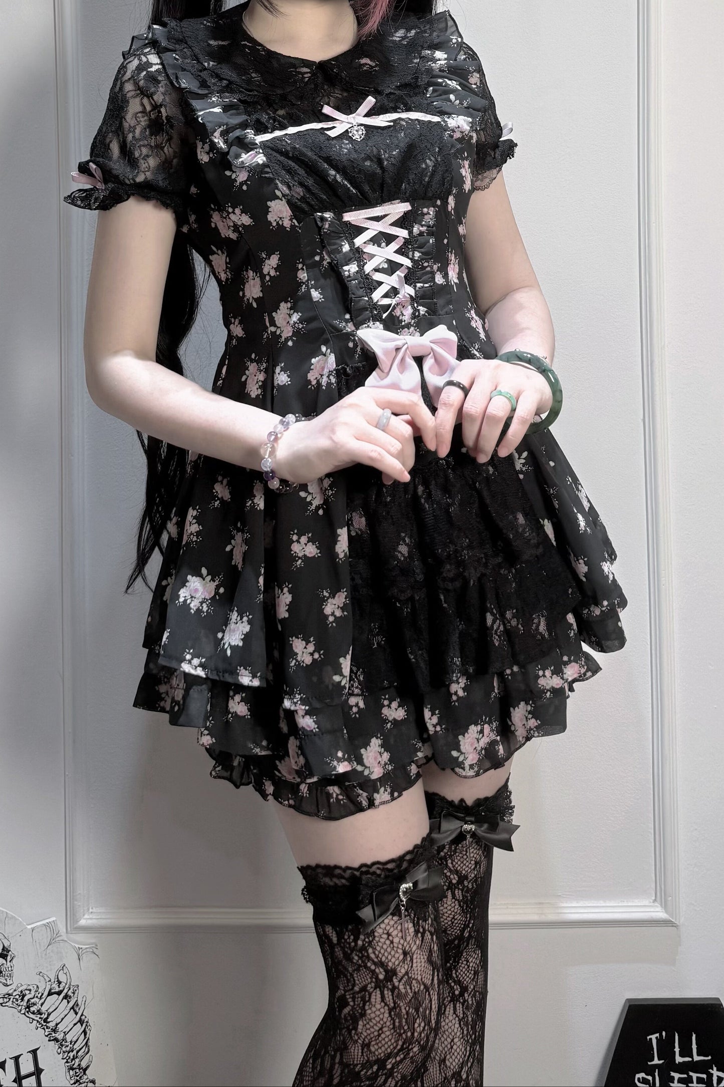 【9月2日予約締切】Black Pink Floral Layered Lace Dress＋Matching Shorts ＋ Bow Hairclips ＋ Bow Tie[Full set]