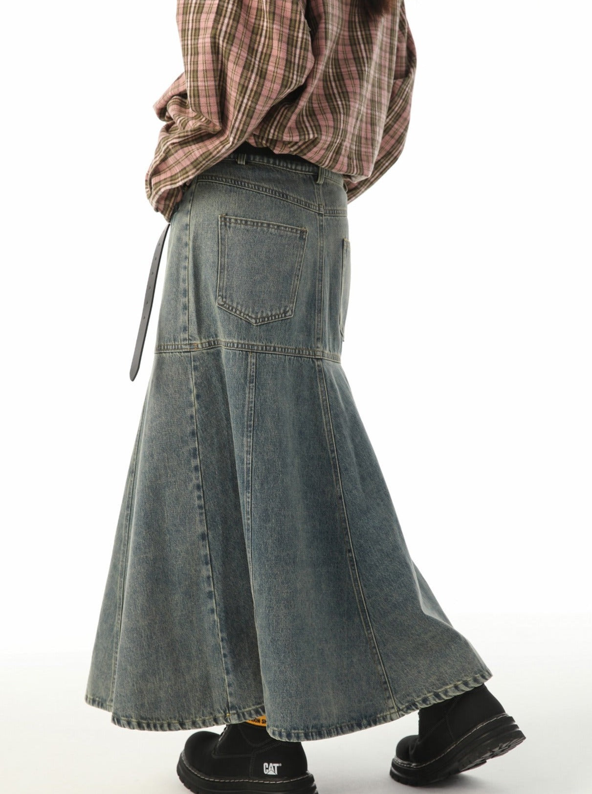 Hip Hugging Fishtail Denim Skirt