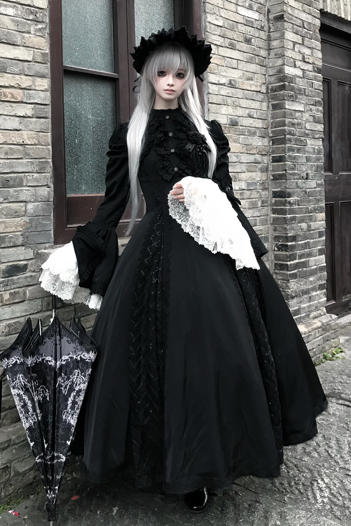 [Pre-order Deadline: November 6] Black and White Gothic Widow Lace Princess Sleeve Faux Two-Piece Long Dress