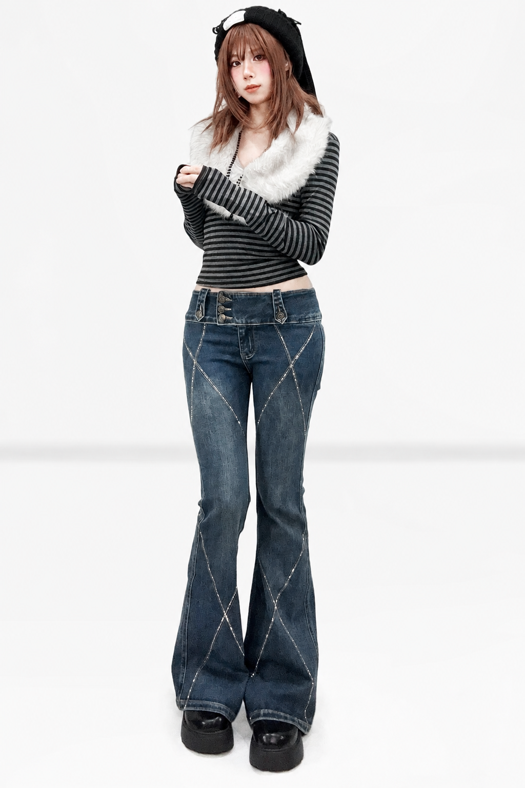 스트라이프 퍼 칼라 긴소매 티셔츠
