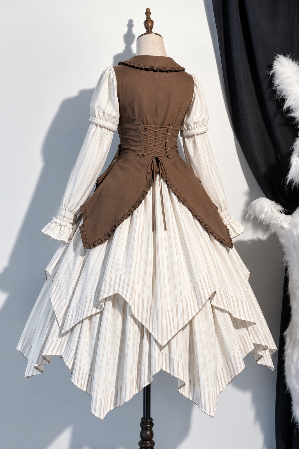 【10月14日予約締切】Brown Vintage Classic Lolita Puff Sleeve Ribbon Frill Collar Handkerchief Hem Bustier Layered Dress + Detachable Sleeves + Ribbon KC + Hair Clip