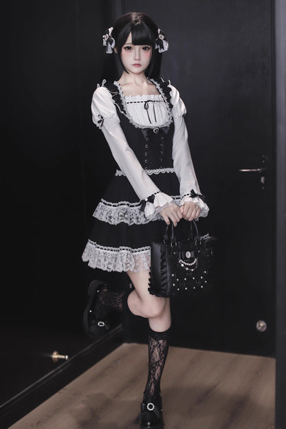 [Deadline for reservations: December 15] Black White Dark Juliet Sleeve Dress + Accessories