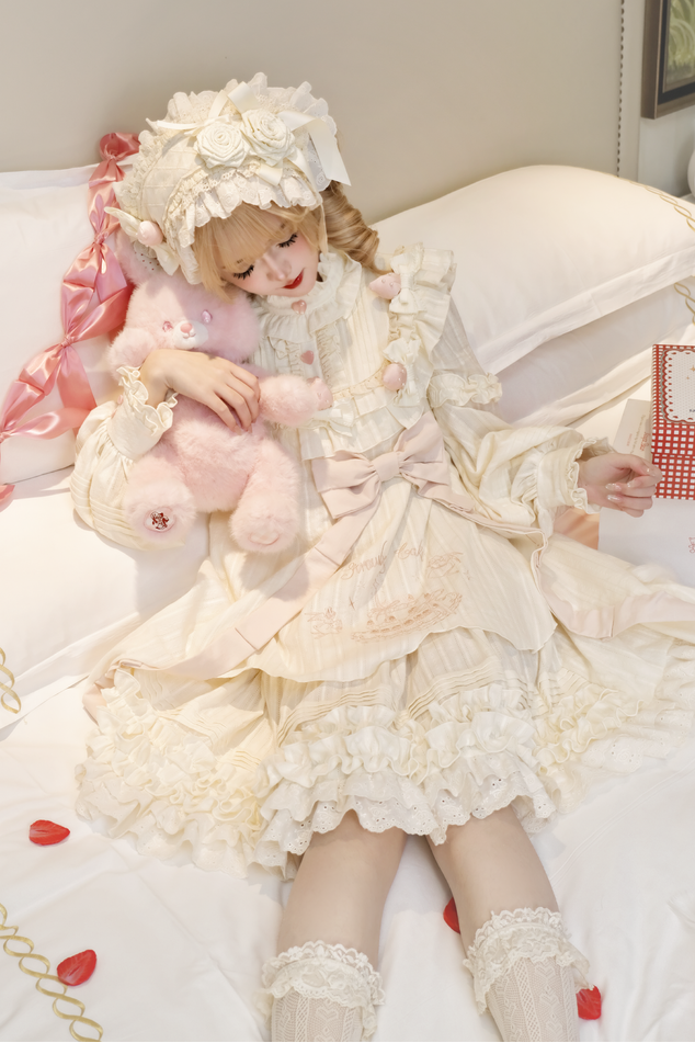 [Reservation Deadline: January 29th] Strawberry Sweet Lolita Romantic Frill Dress + Hair Accessory