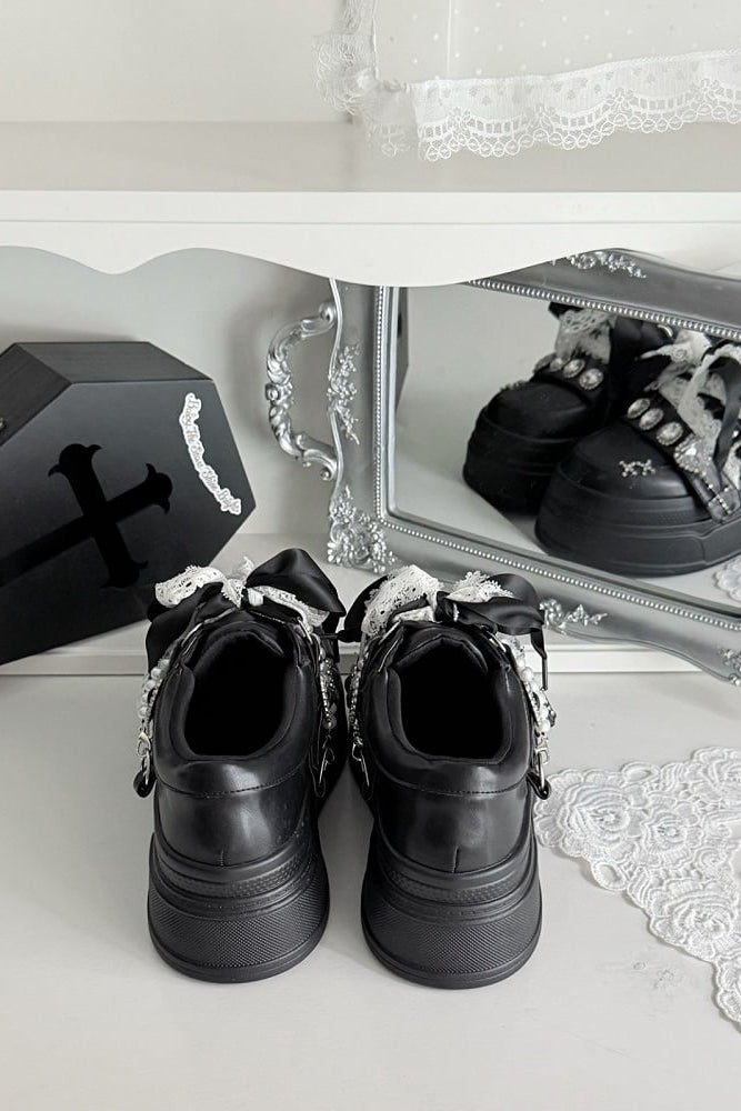 【10月6日予約締切】White/Pink/Black Rhinestone Buckle Lace Cross Charm Ribbon Chunky Sneakers