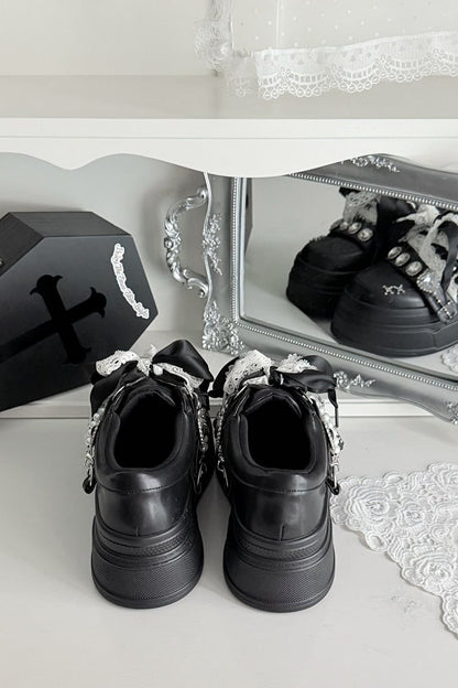 【10月6日予約締切】White/Pink/Black Rhinestone Buckle Lace Cross Charm Ribbon Chunky Sneakers