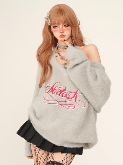 Halter-neck knit camisole + hoodie V-neck letter fur knit