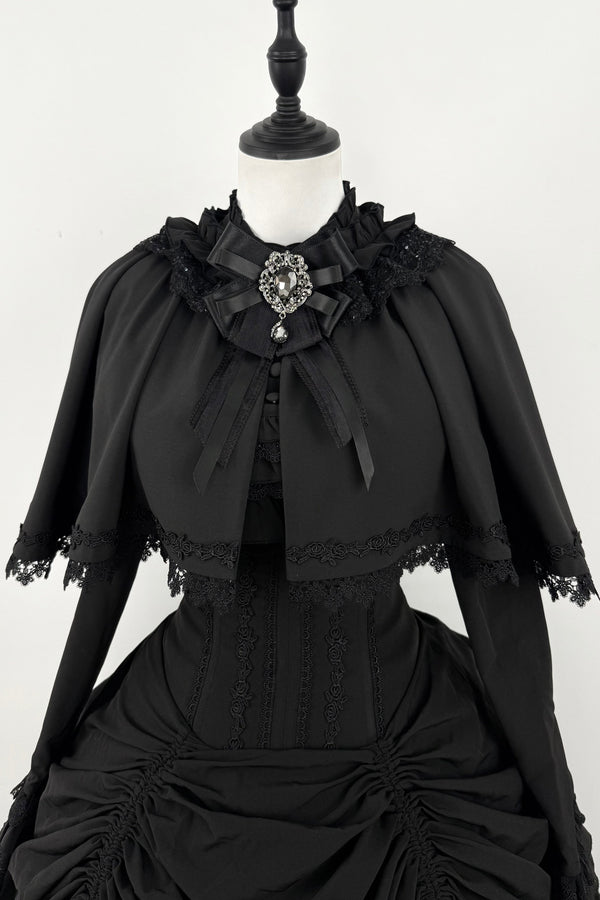 [Deadline for reservations: January 3] Return of the Witches Dark Gothic Rose Embroidery Cape
