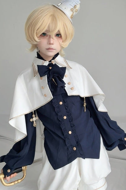 [Date limite de réservation : 13 septembre] Ensemble élégant prince bleu foncé/blanc en quatre pièces [chemise à volants, gilet, short, 4 rubans]