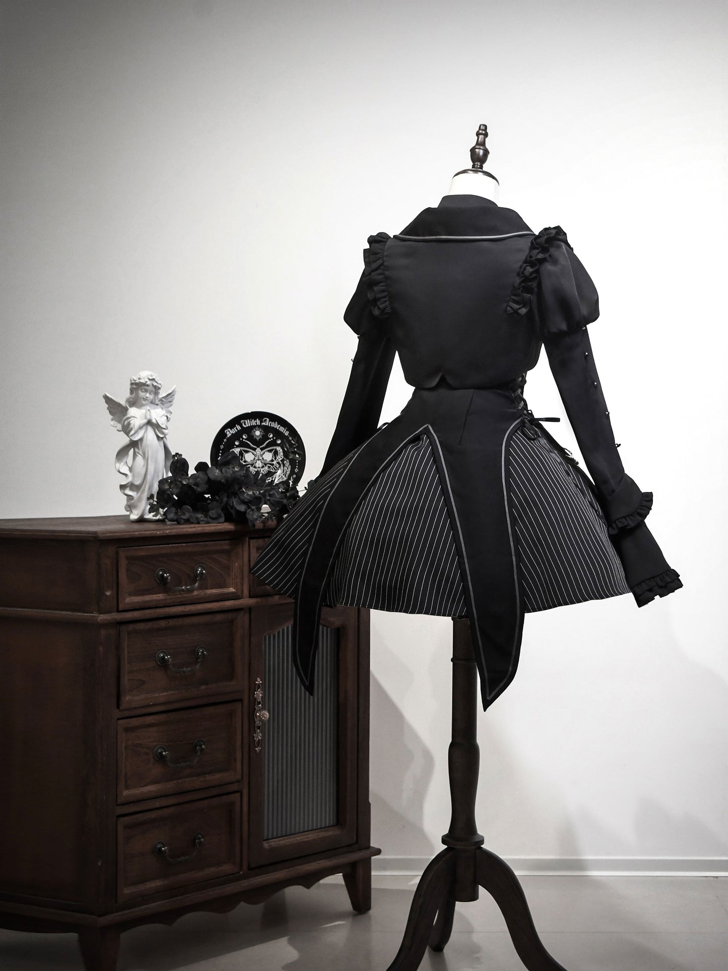 Elegant Gothic Punk Dress Setup Full Set