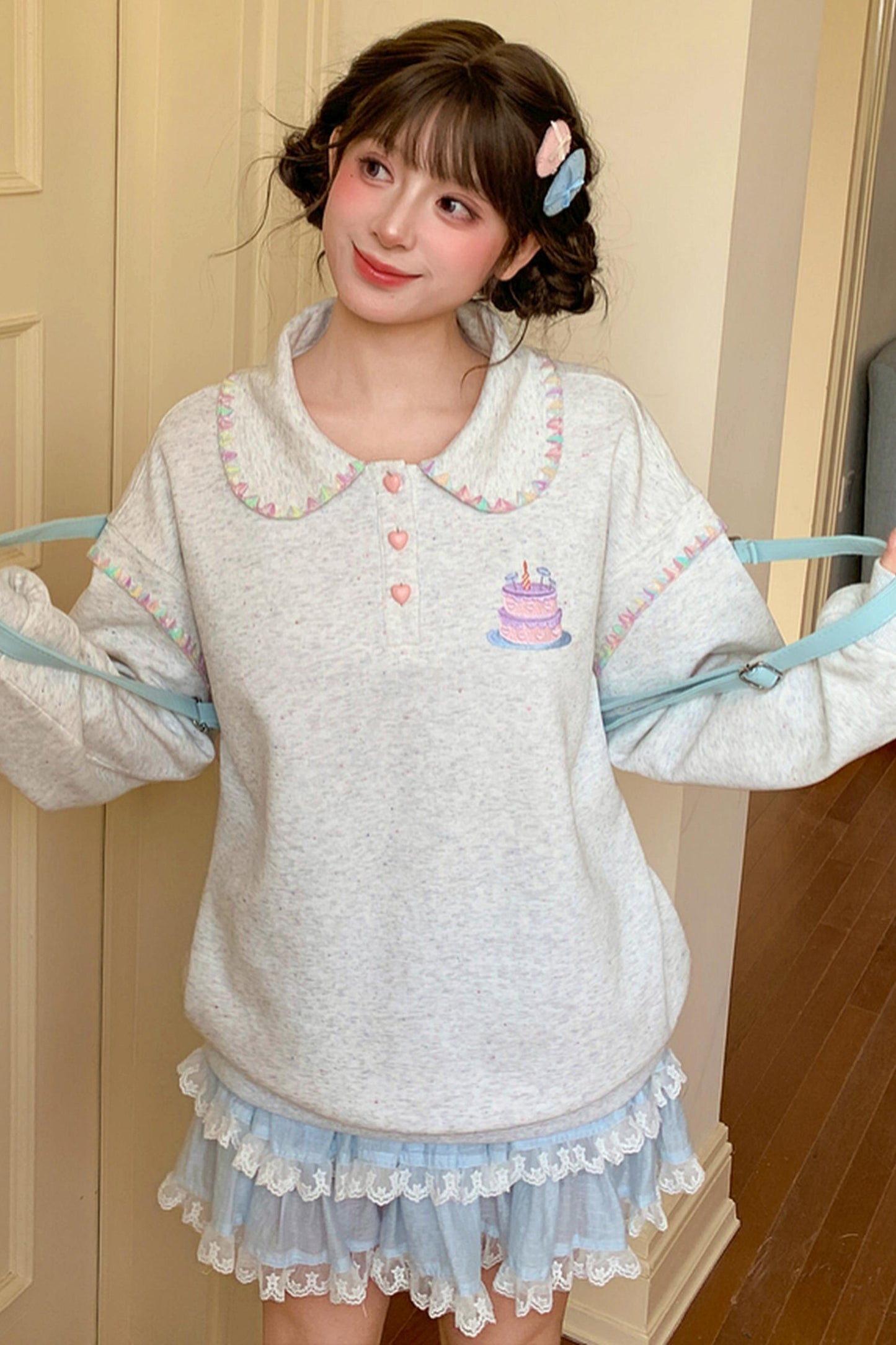 Mori Embroidery Doll Collar Sweatshirt