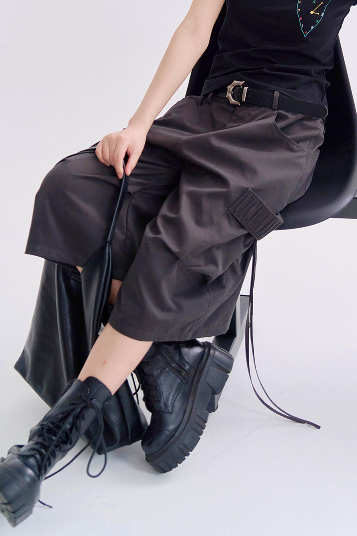 ルーズフィットクロップドカーゴトラウザーズパンツ