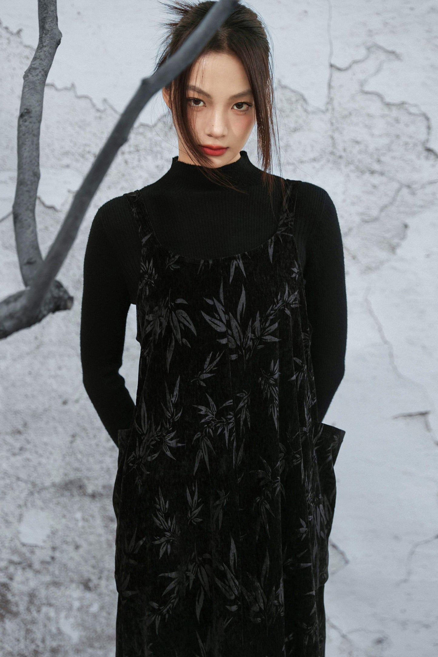 シェニールダークパターンドレス