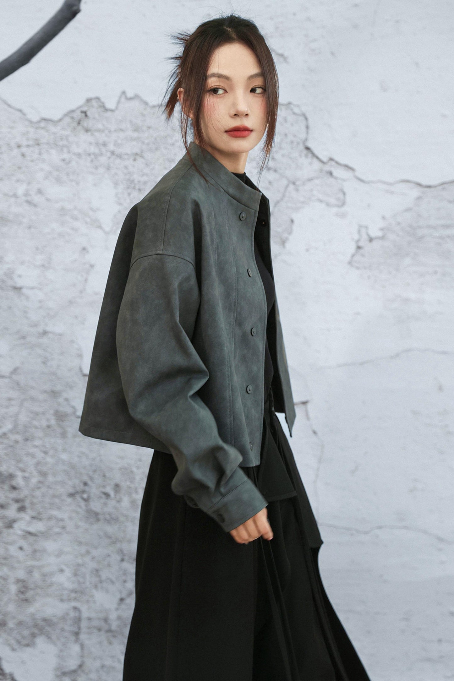 スタンドアップカラーレザージャケット