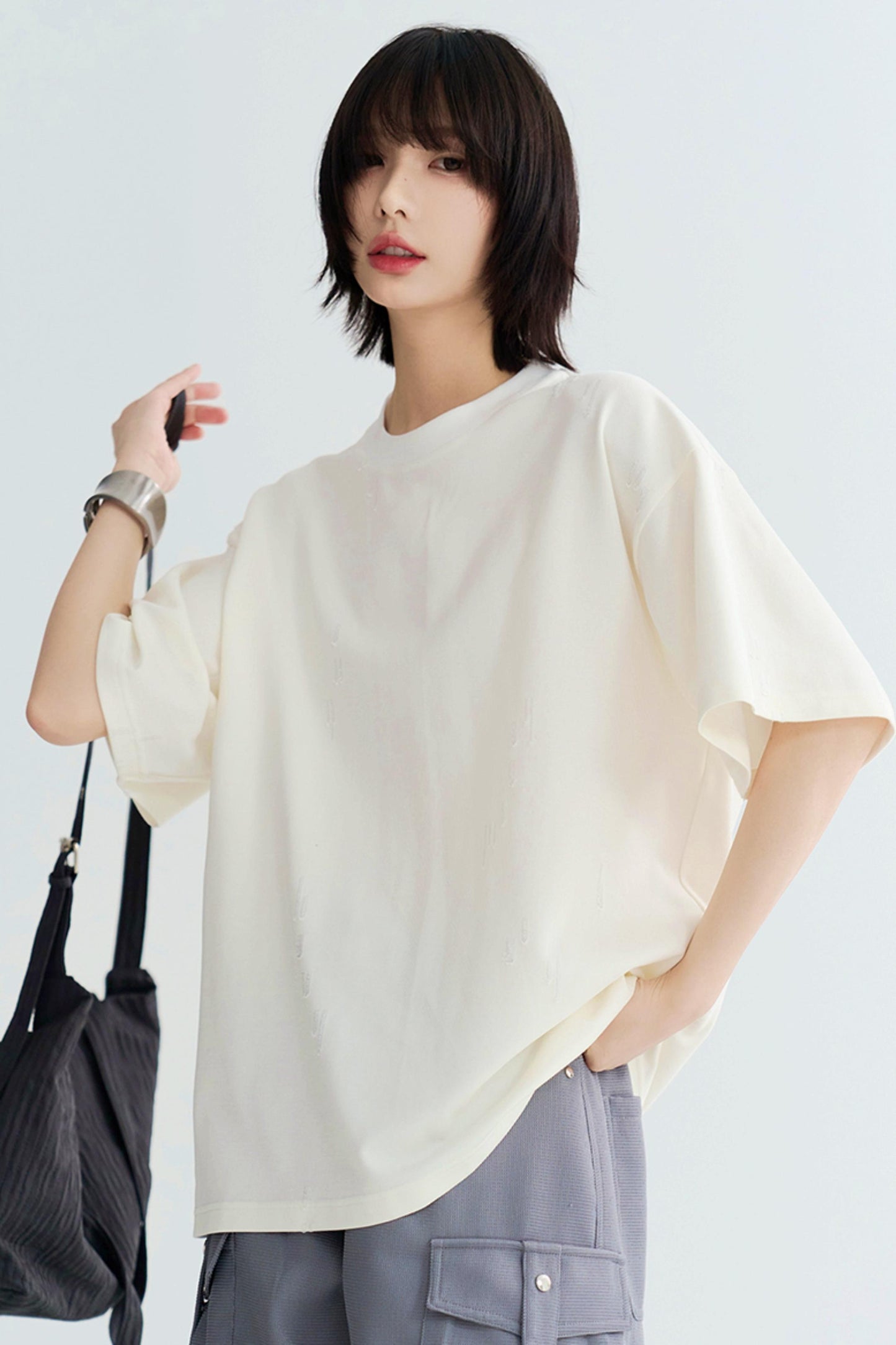 ルーズフィットソリッドカラーティーシャツ