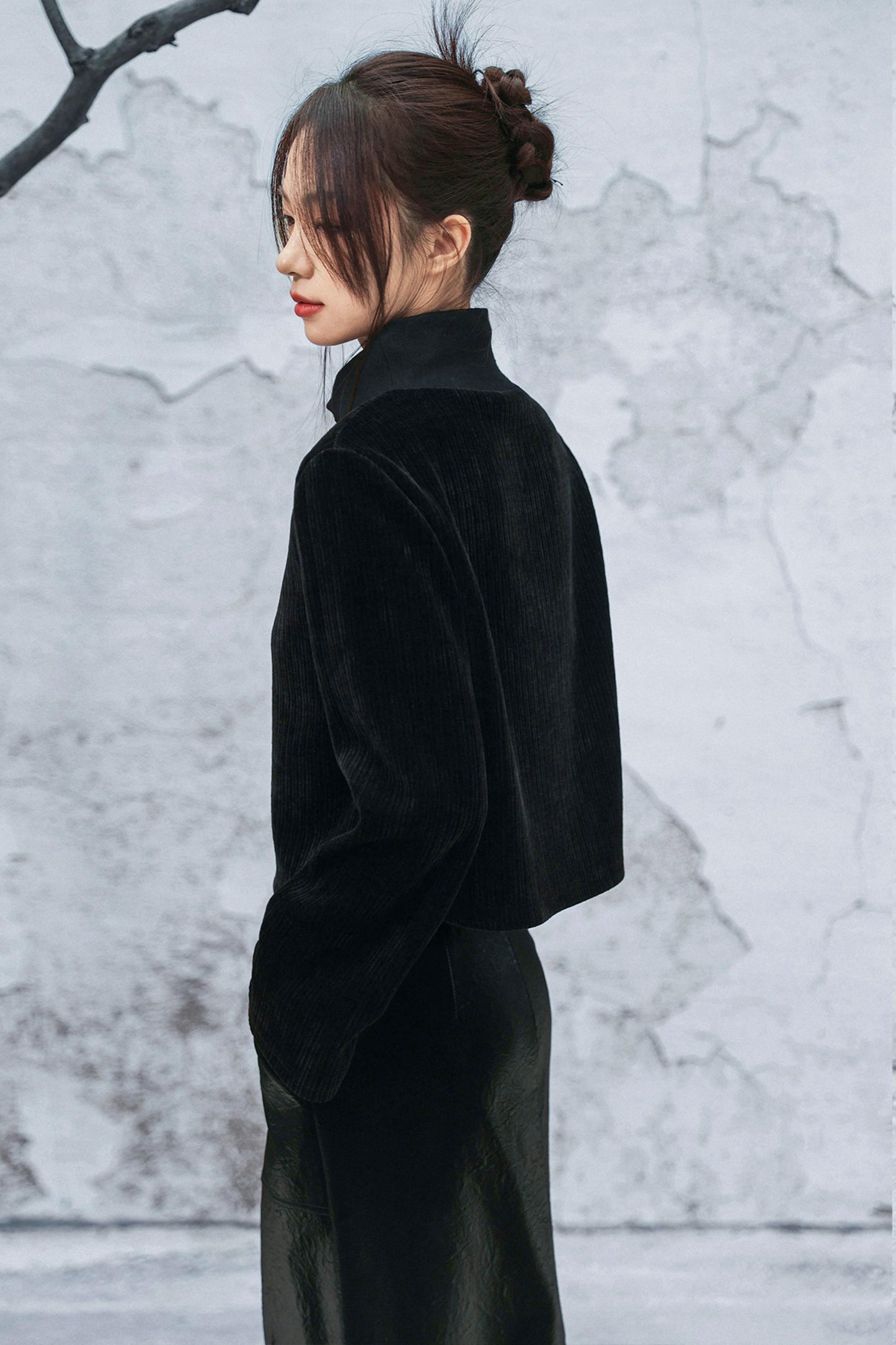 ダークモードハイネックトップス