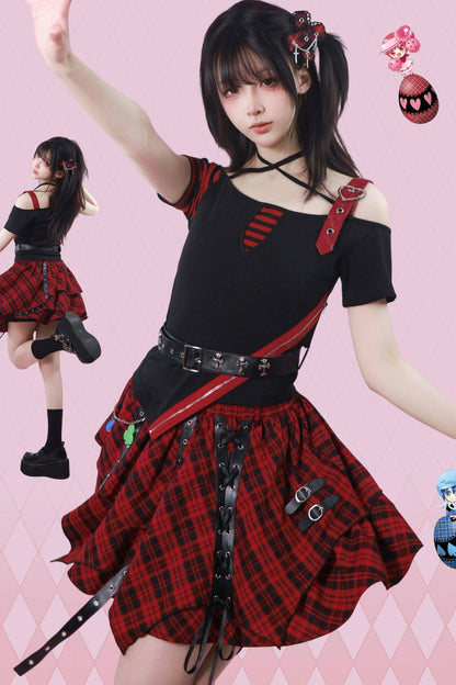 Heart Belt Off-Shoulder Punk Jirai Kei T-Shirt