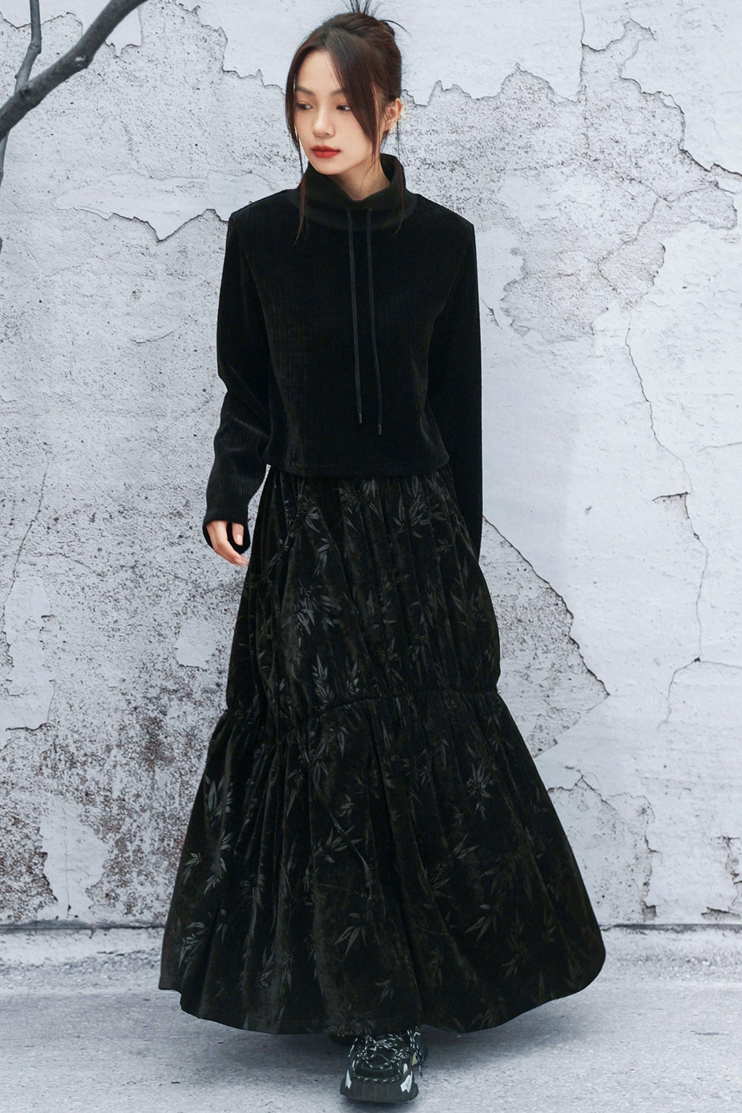 ダークモードハイネックトップス