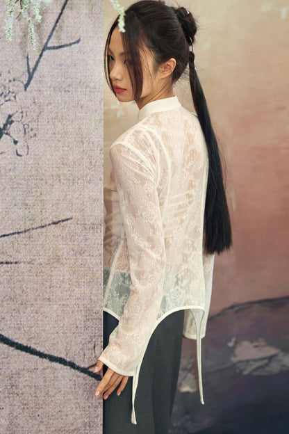 Romantisches weißes Spitzen-Hemd im transparenten Modestil