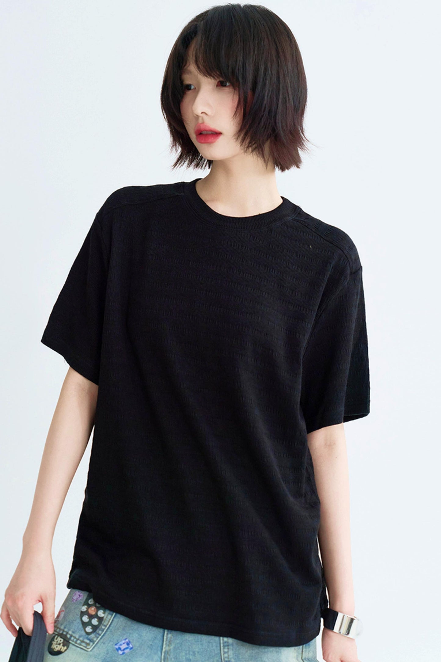 テクスチャードソリッドカラーティーシャツ