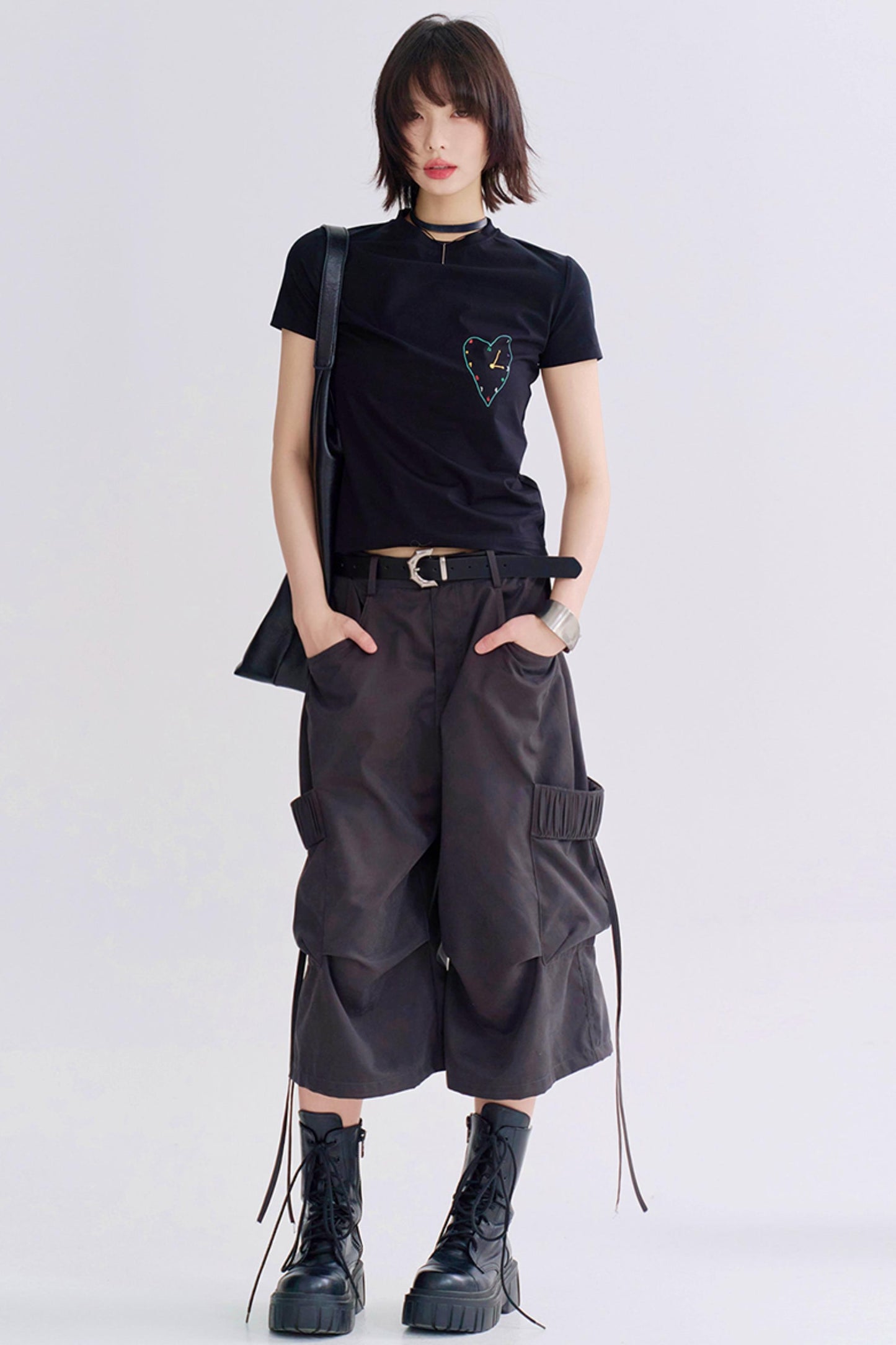 ルーズフィットクロップドカーゴトラウザーズパンツ