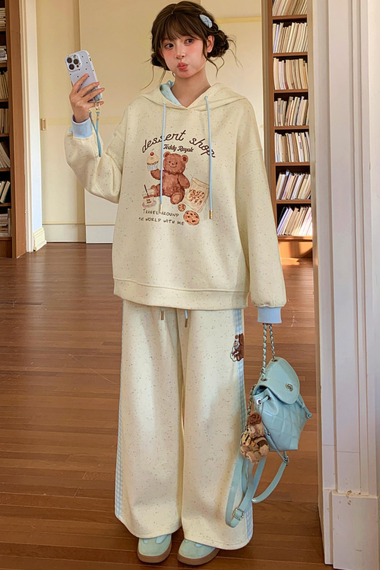 ベアプリントフードスウェット