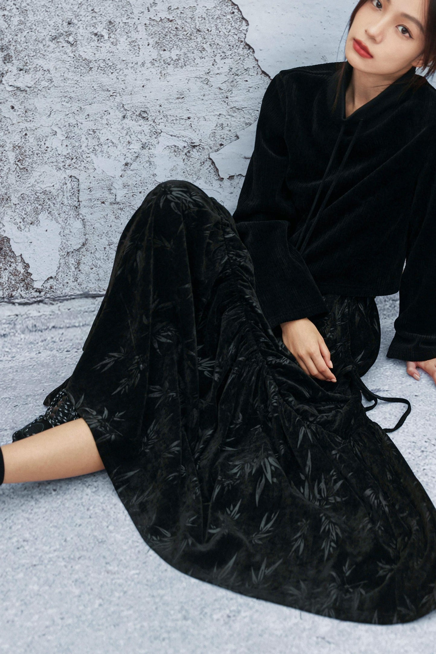 ダークバンブーリーフスカート