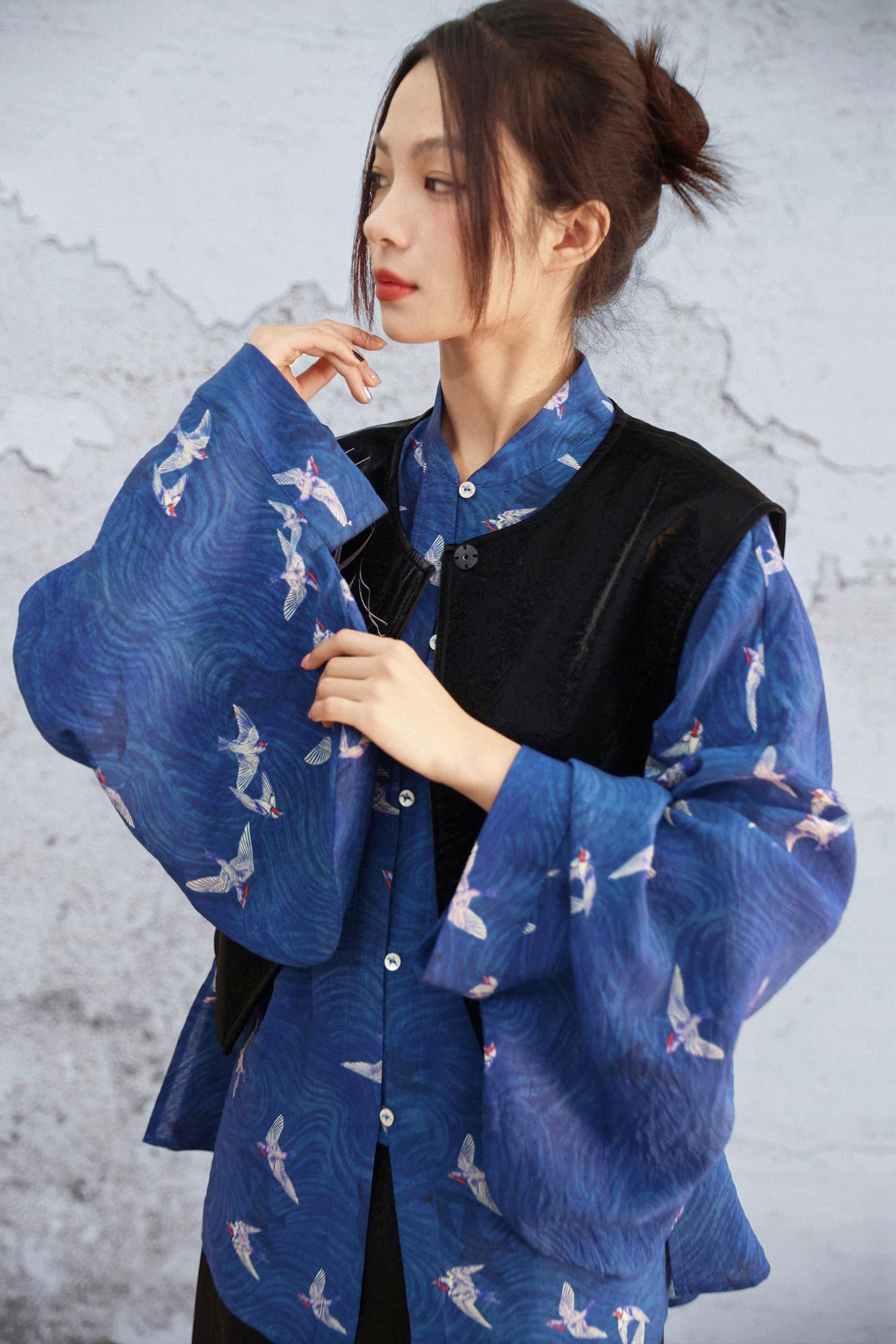 Dark Blue Retro Bird Pattern Stand Collar Shirt