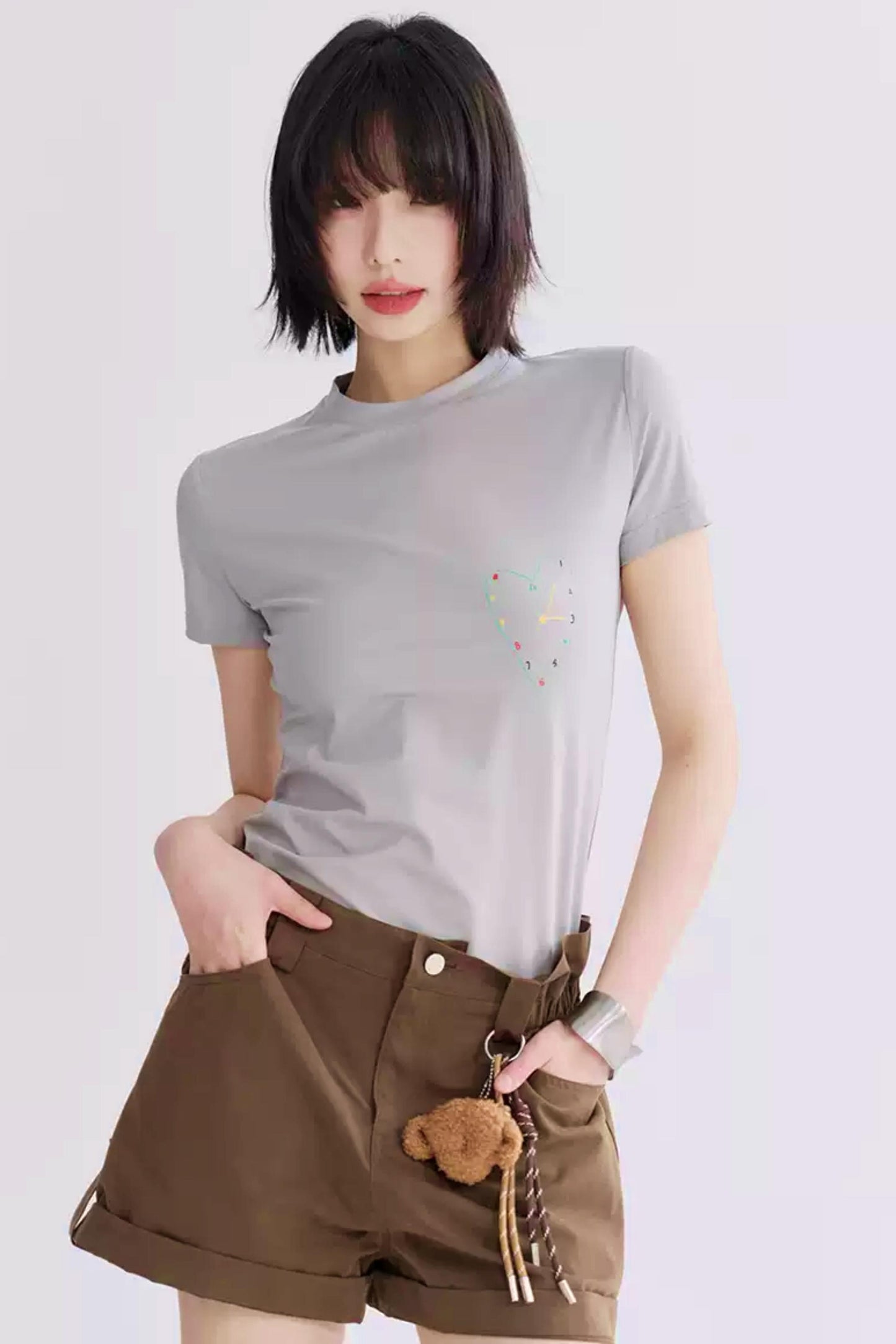 Slim Love Graphic Cropped Tee