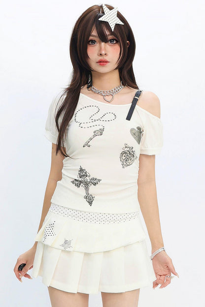 Heart Chain Off-Shoulder T-Shirt