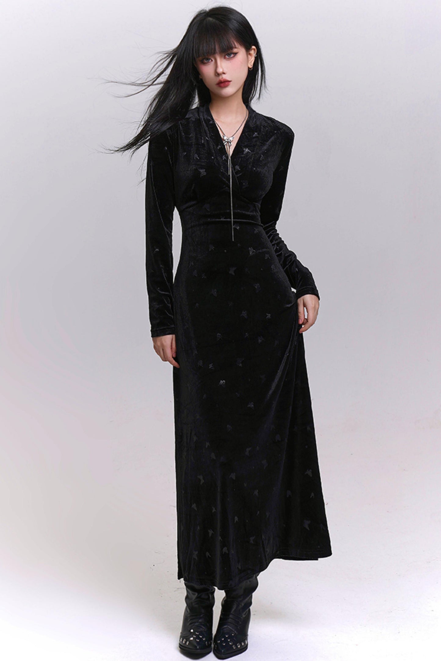 ブラックベルベットバタフライドレス
