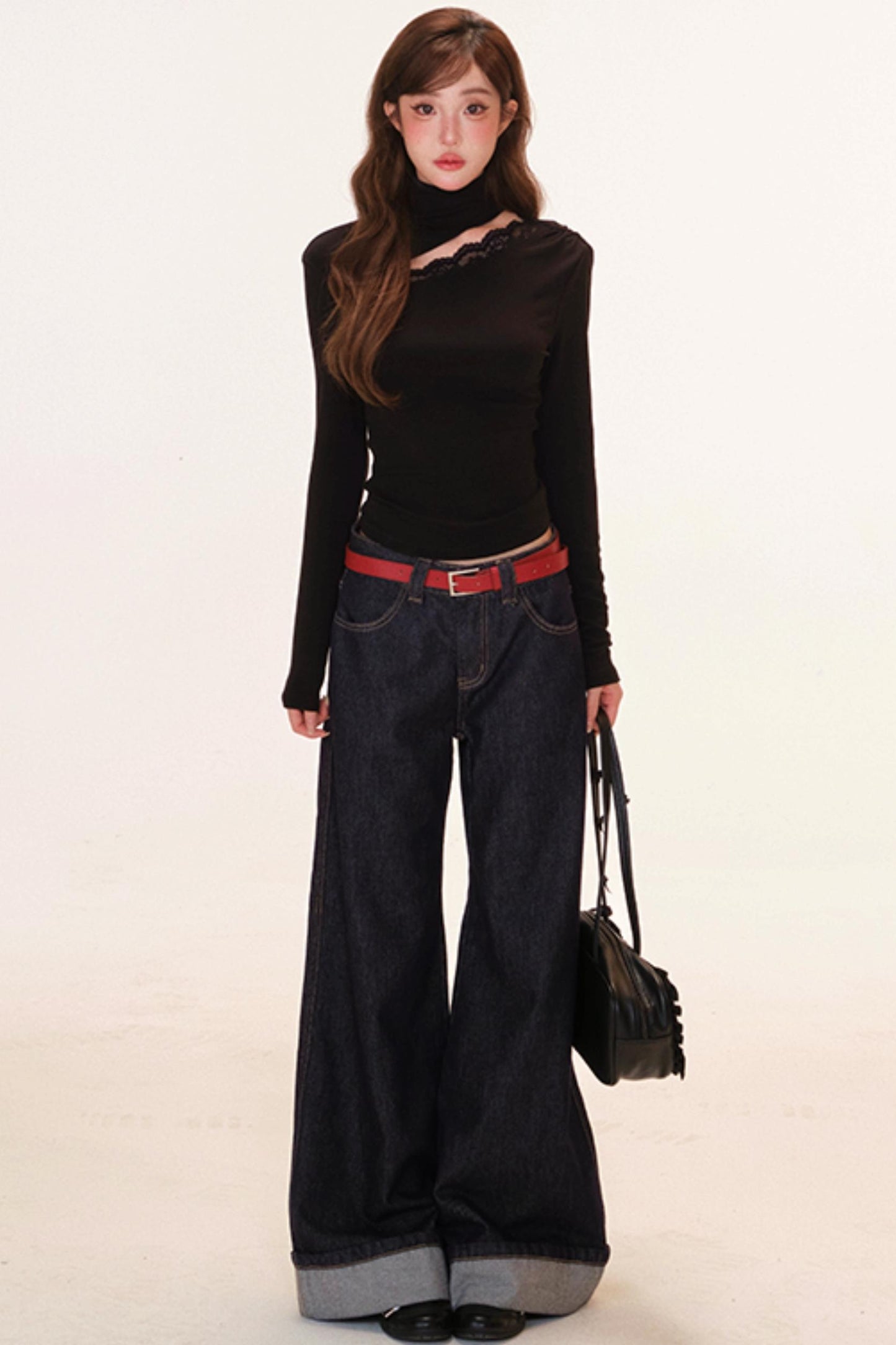 カットデザインワンショルダースリムトップス