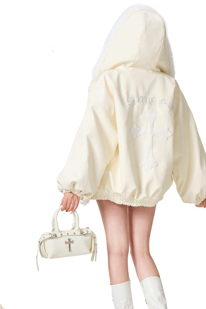 ファーフードルーズコート+ショートパンツ+トップス